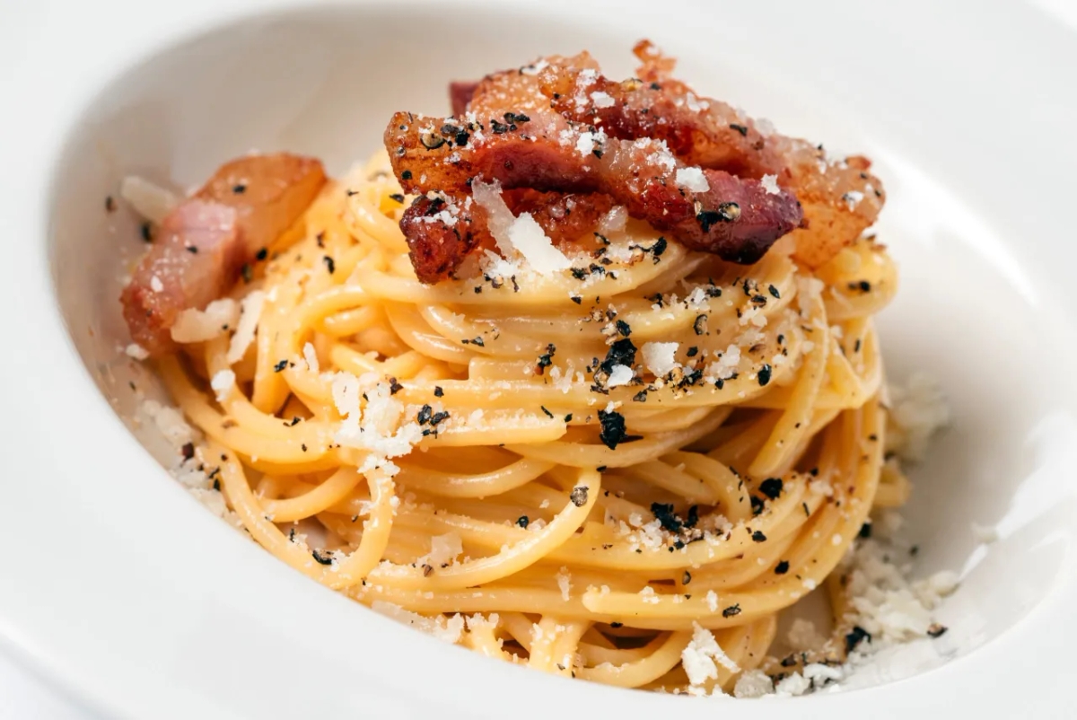 Jak się je spaghetti: eleganckie techniki i najczęstsze błędy