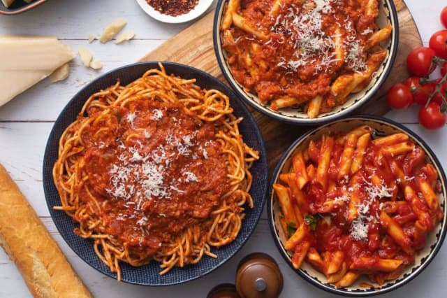 Wegańskie spaghetti: pyszny przepis na zdrowy obiad bez mięsa